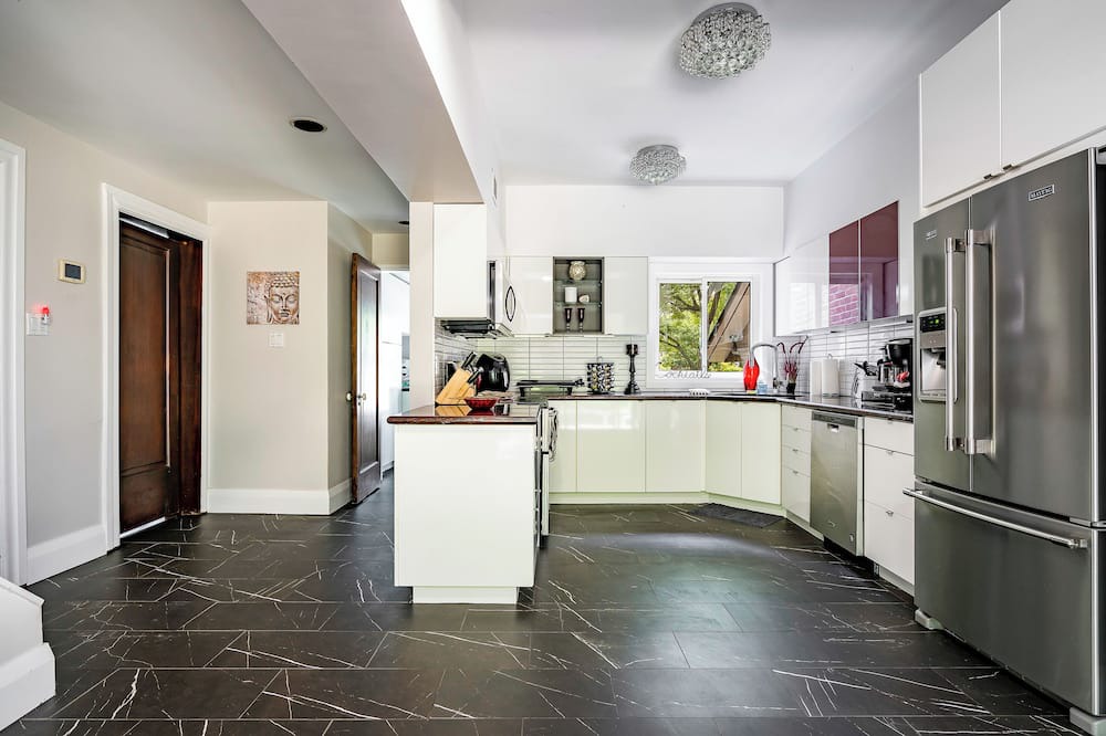 Photo of Kitchen in Owen Sound