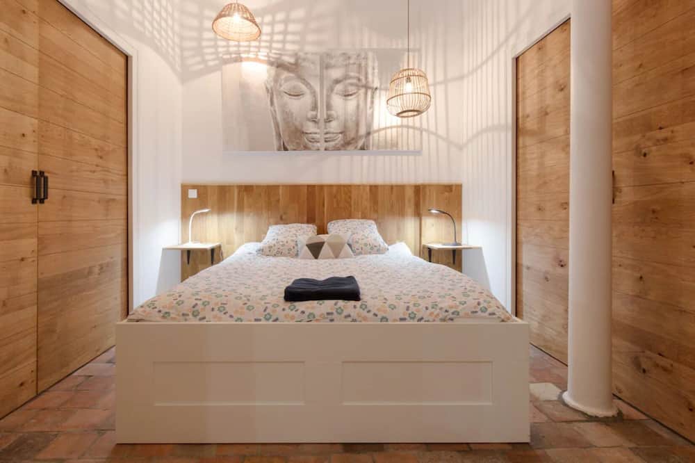 Photo of Bedroom in Notre Dame