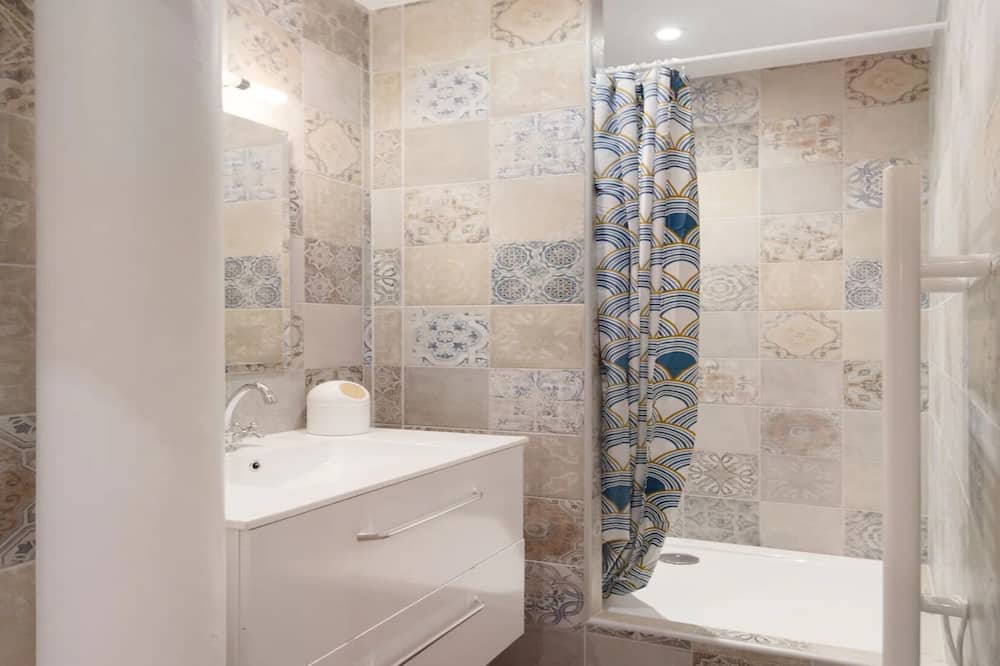 Photo of Bathroom in Notre Dame