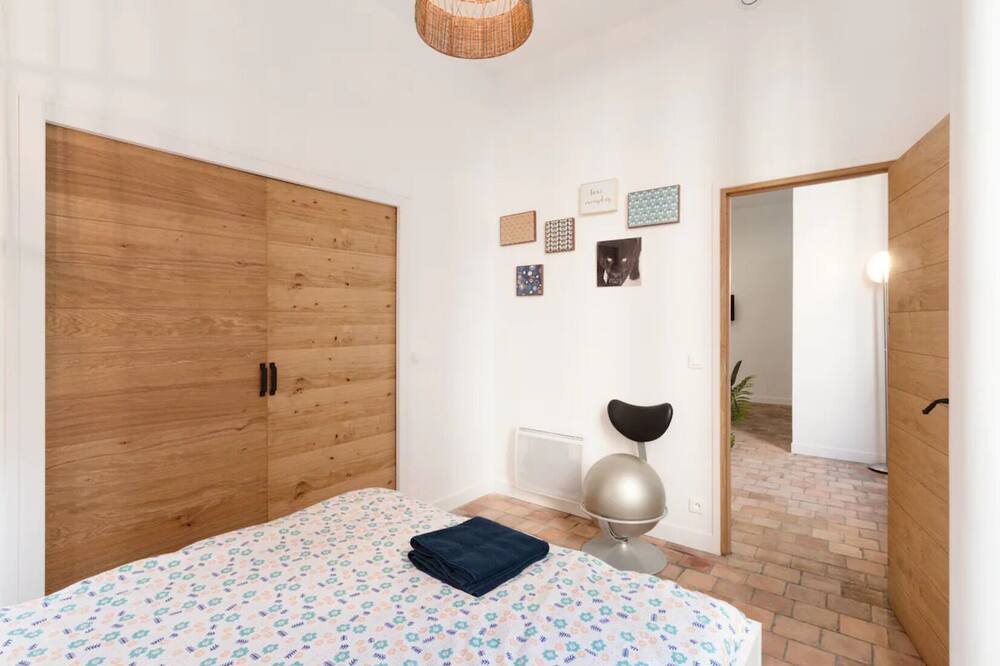 Photo of Bedroom in Notre Dame