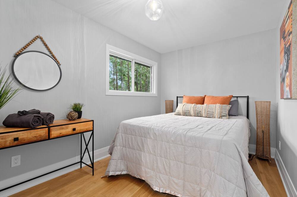 Photo of Bedroom in Innisfil