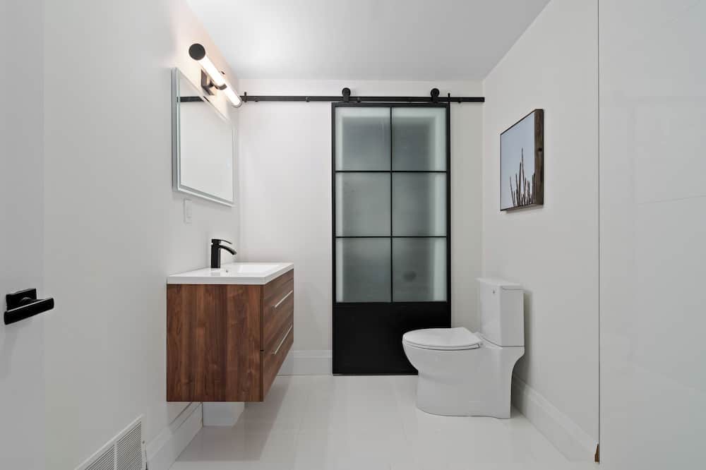 Photo of Bathroom in Innisfil