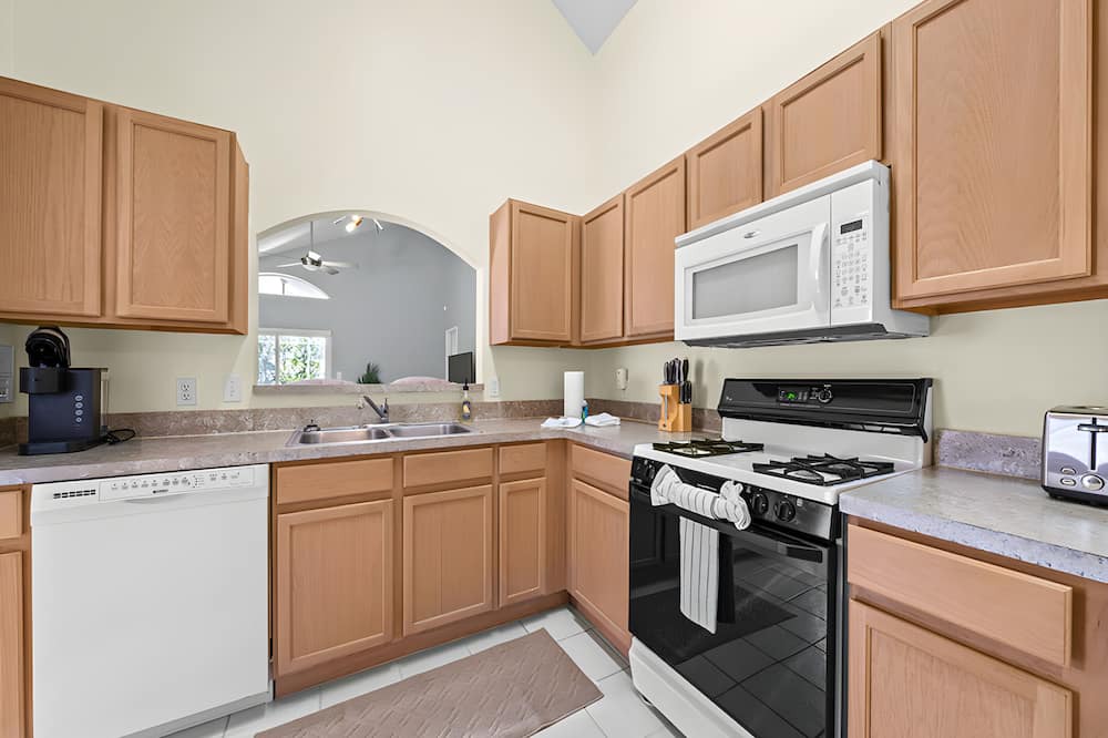 Photo of Kitchen in Bridgewater Crossing