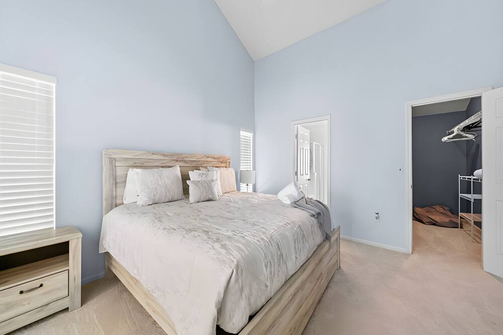 Photo of Bedroom in Bridgewater Crossing