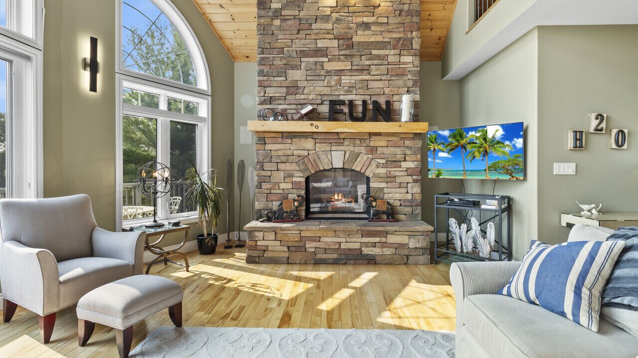 Photo of Livingroom in Pointe au Baril