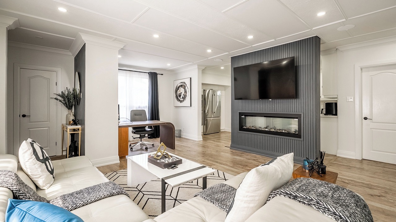 Photo of Livingroom in Mineola
