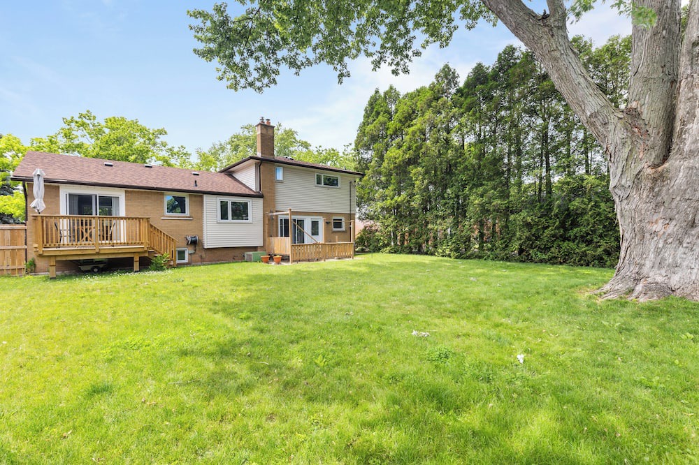 Photo of Outdoor in Clarkson-Lorne Park