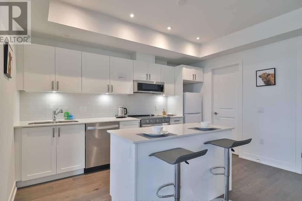 Photo of Kitchen in Lakeview