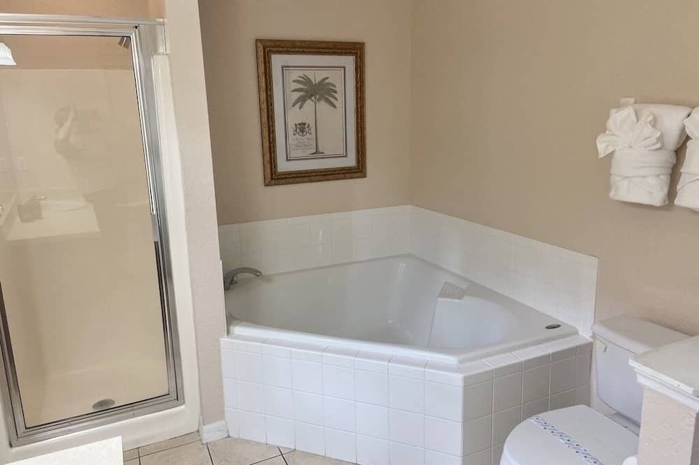 Photo of Bathroom in Silver Creek