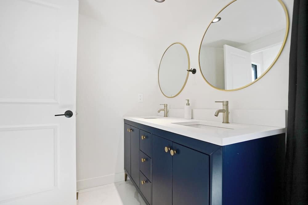 Photo of Bathroom in Haliburton