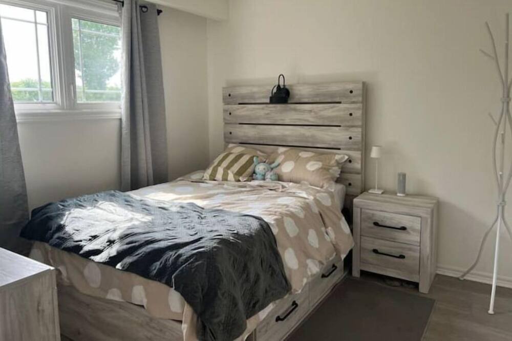 Photo of Bedroom in Scugog