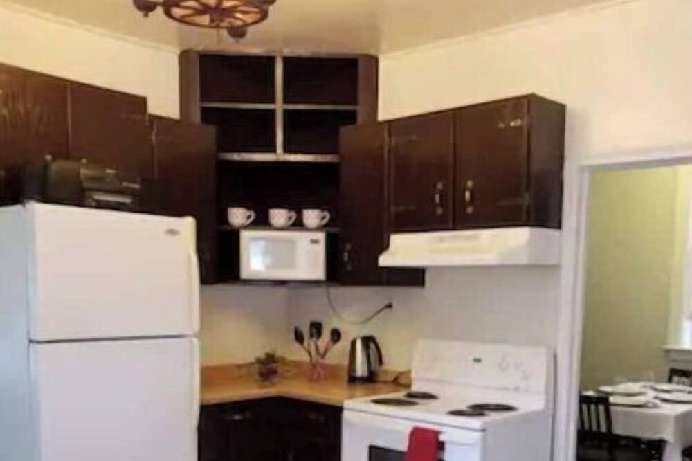 Photo of Kitchen in Port Credit
