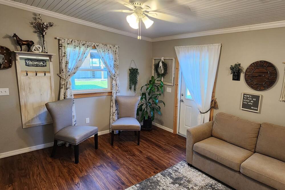 Photo of Livingroom in LaBelle