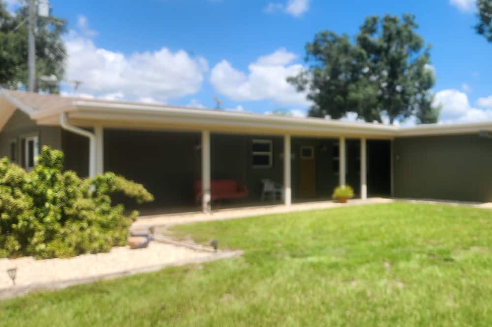 Photo of Outdoor in LaBelle