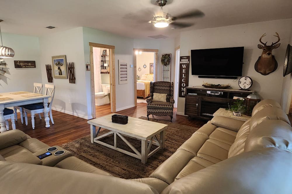 Photo of Bedroom in LaBelle