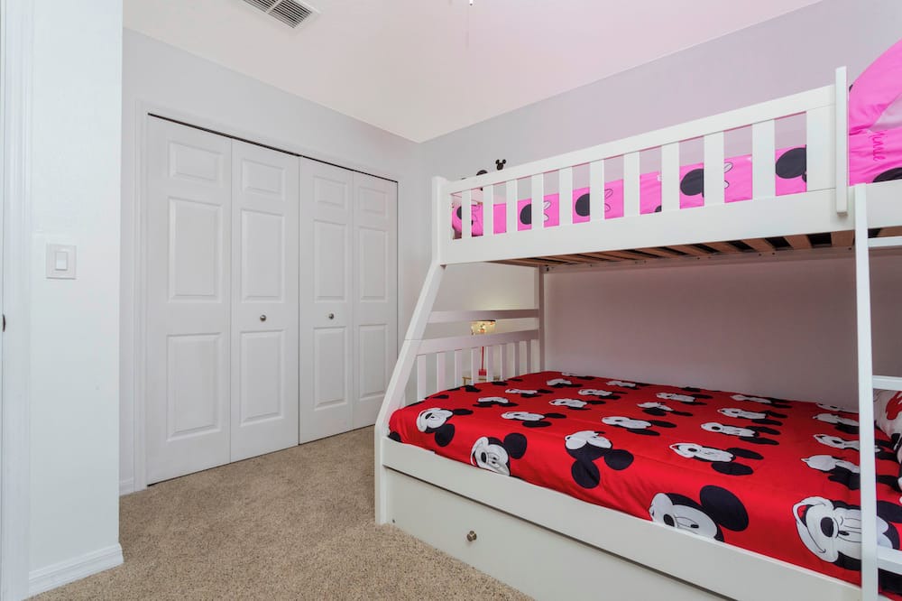 Photo of Bedroom in Lake Wilson Preserve