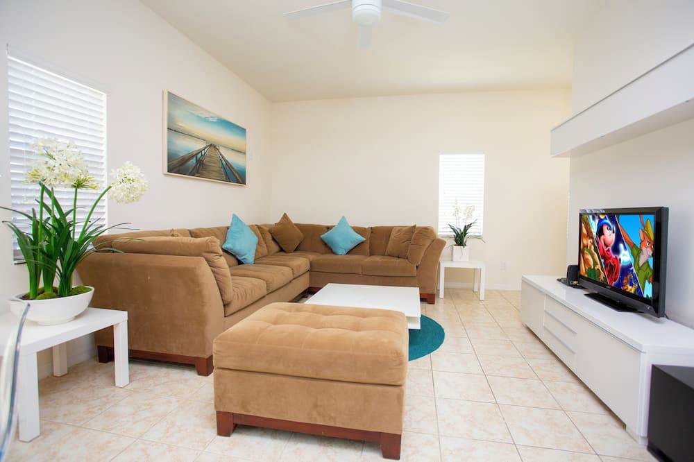 Photo of Livingroom in Bellavida