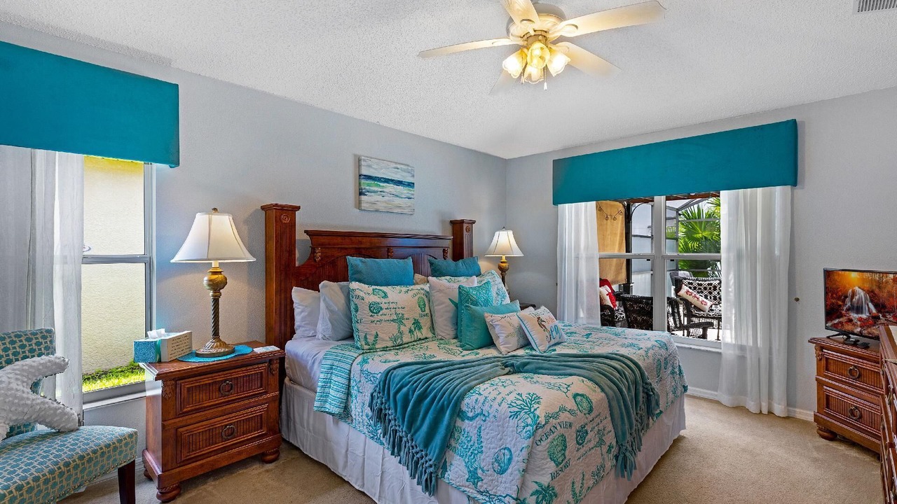 Photo of Bedroom in Seasons