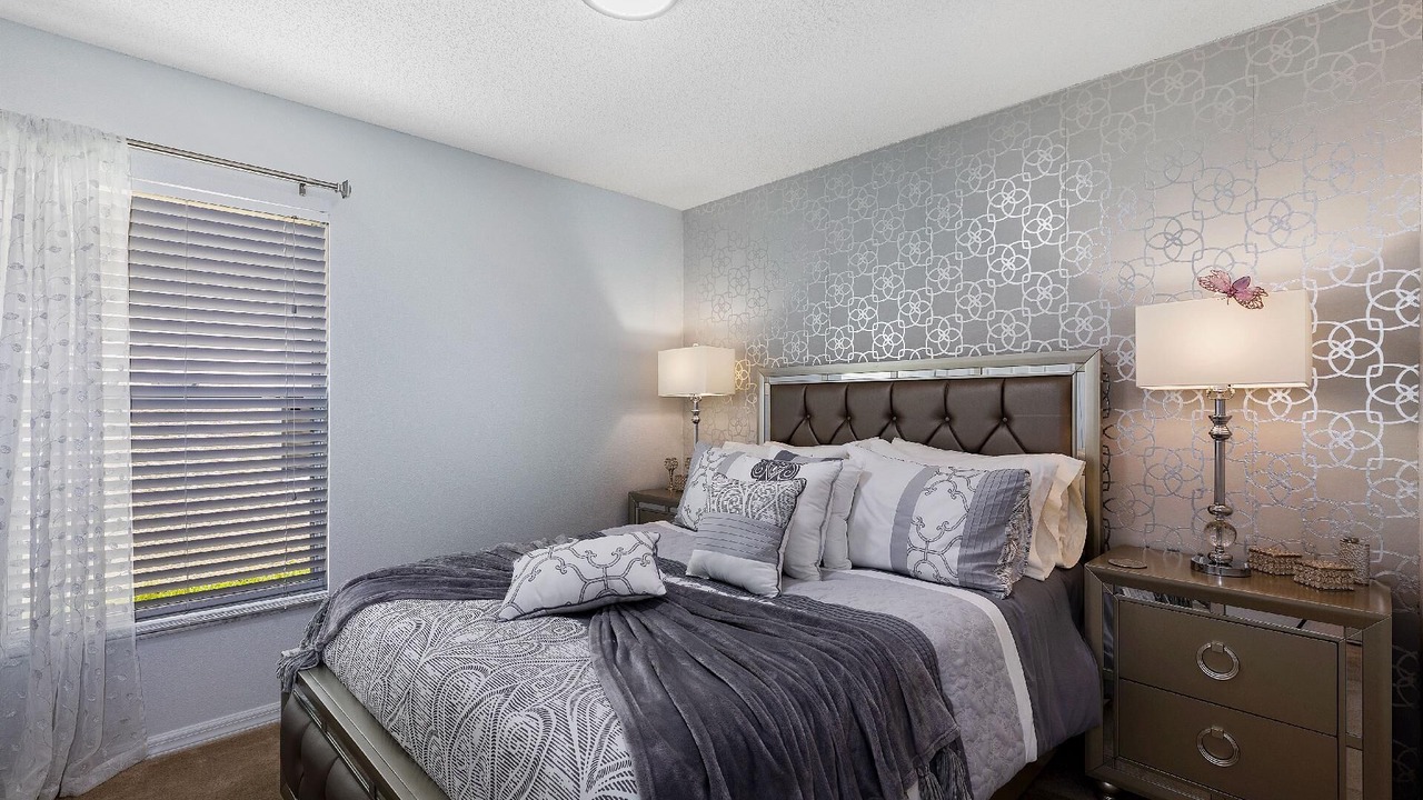 Photo of Bedroom in Seasons