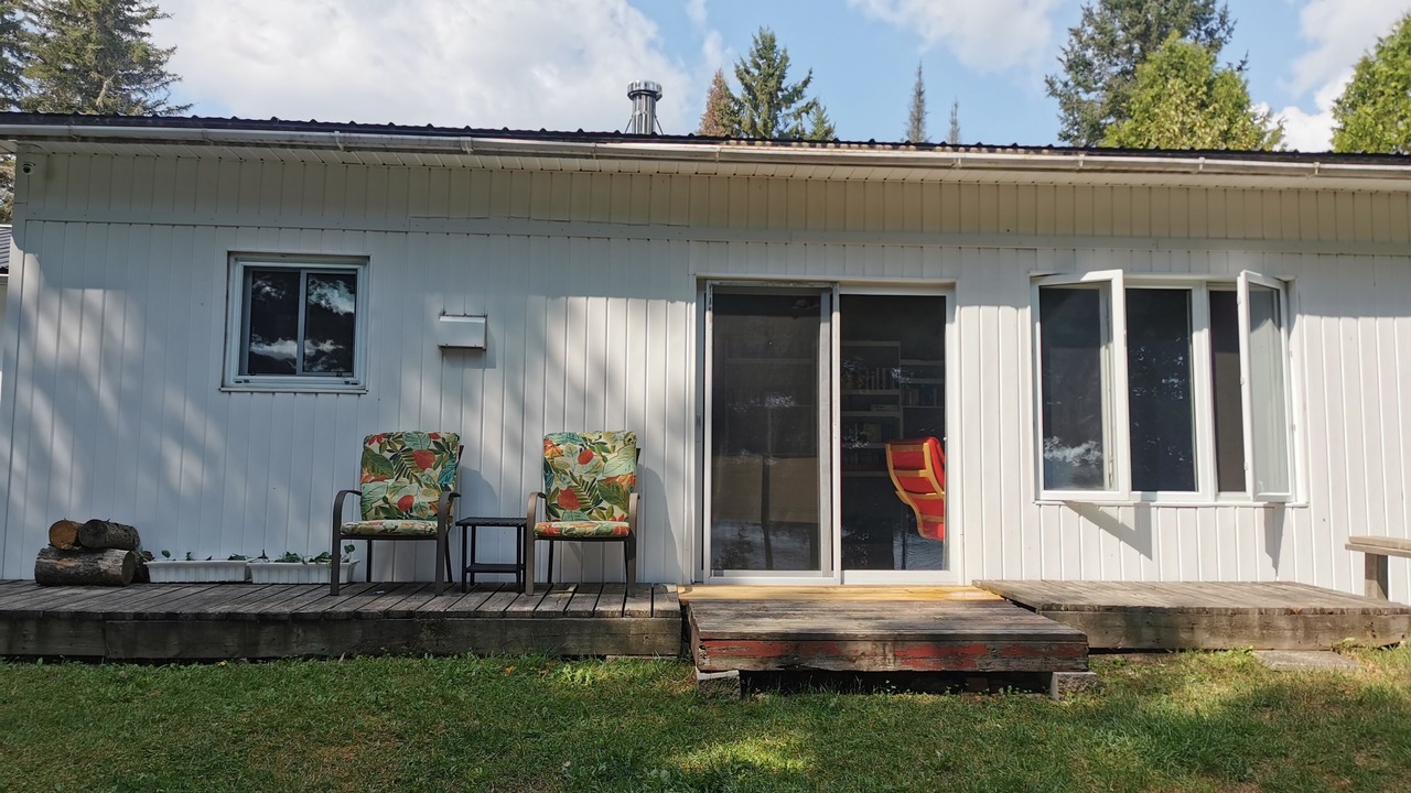 Photo of Outdoor in Thorne