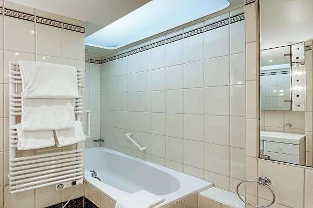 Photo of Bathroom in Champs-Elysees