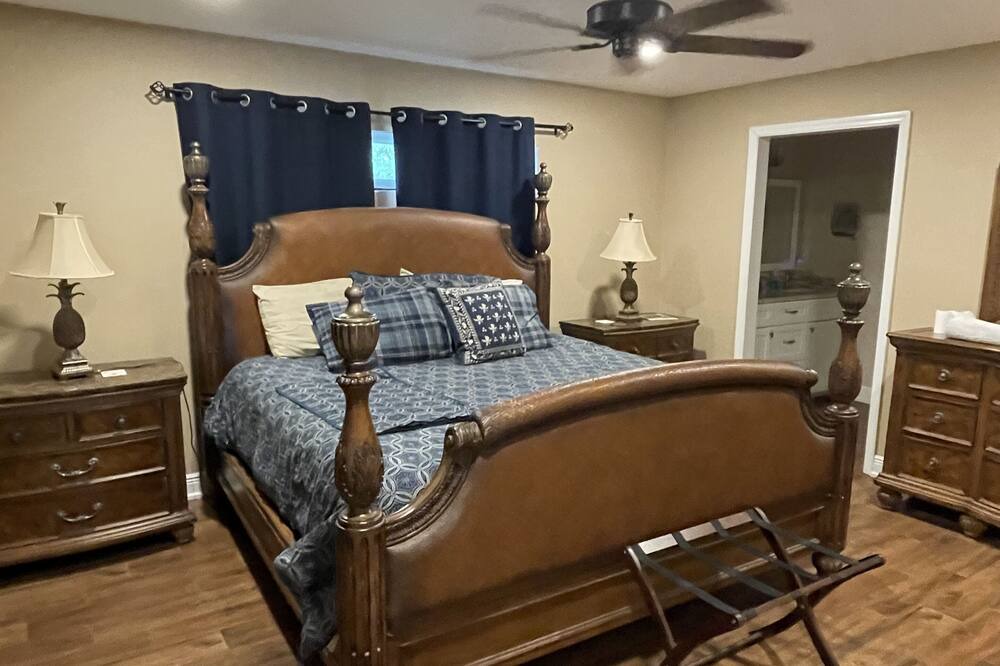 Photo of Bedroom in Lakeland Highlands