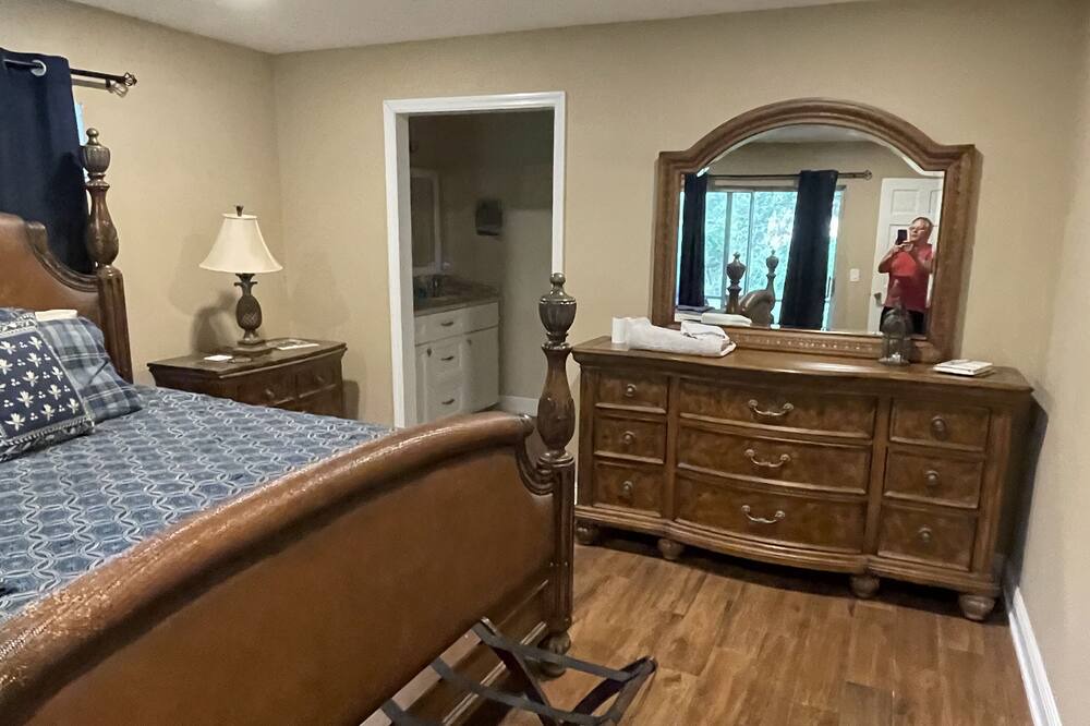 Photo of Bedroom in Lakeland Highlands
