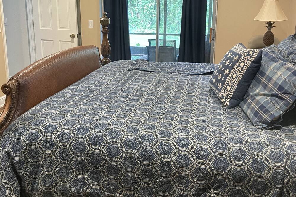 Photo of Bedroom in Lakeland Highlands