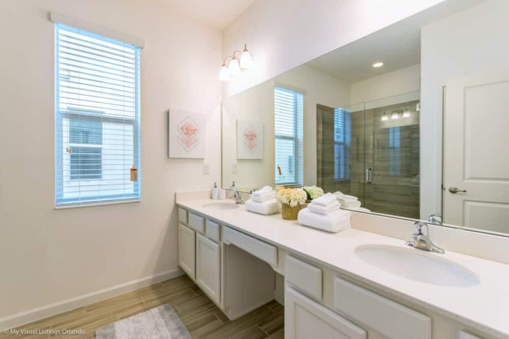 Photo of Bathroom in Kissimmee