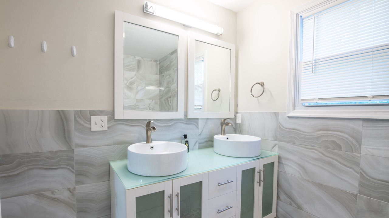 Photo of Bathroom in Blawenburg