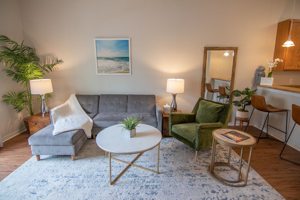 Photo of Livingroom in Hillcrest Estates
