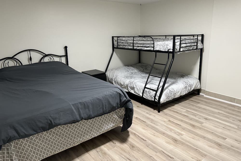 Photo of Bedroom in Sauble Beach