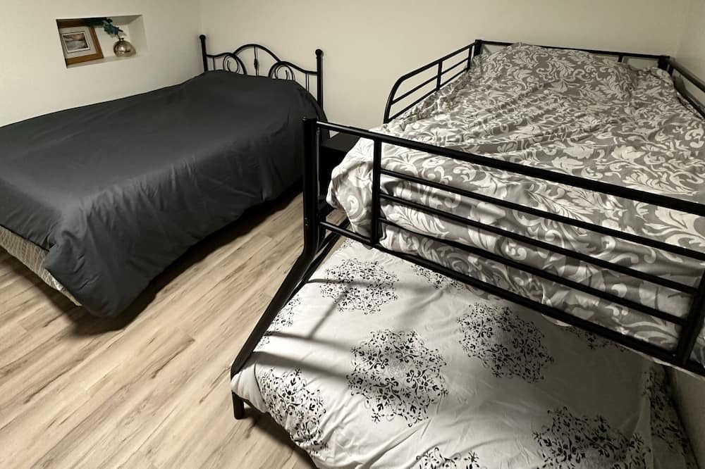 Photo of Bedroom in Sauble Beach