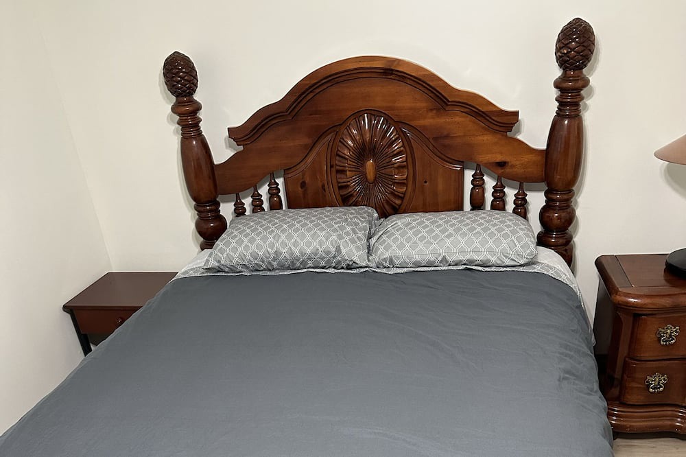 Photo of Bedroom in Sauble Beach