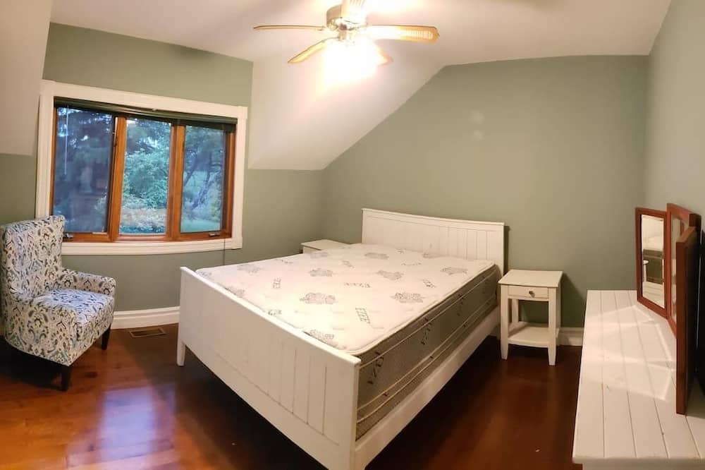 Photo of Bedroom in Centre Wellington