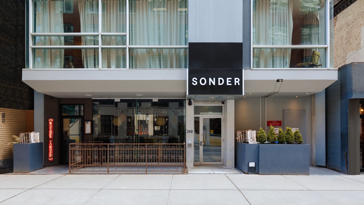 Photo of Outdoor in Fashion District
