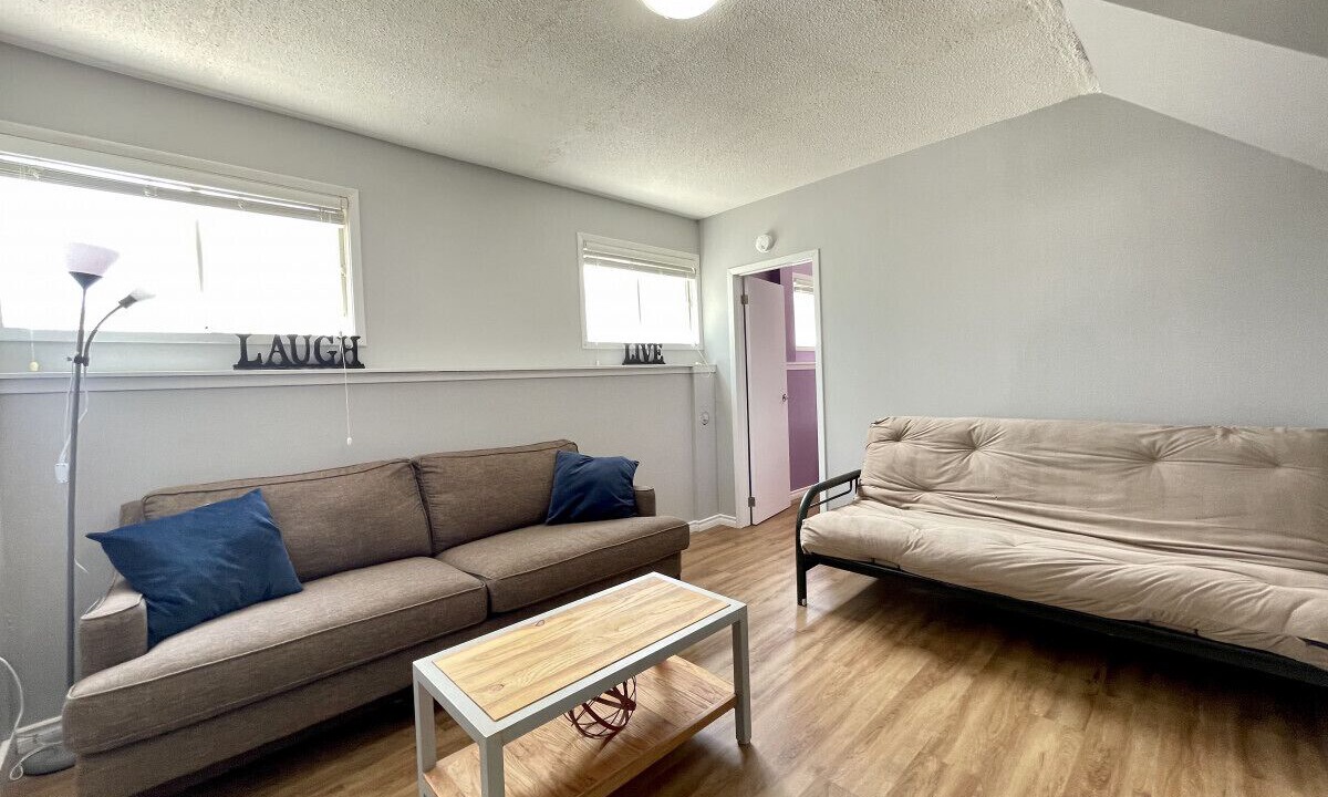 Photo of Livingroom in Campbellford
