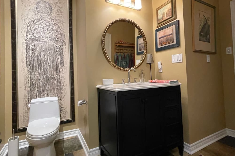Photo of Bathroom in Northern Bruce Peninsula