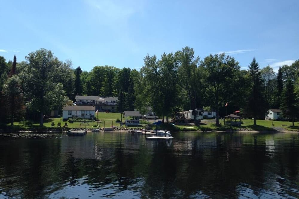Photo of Outdoor in Unorganized Centre Parry Sound