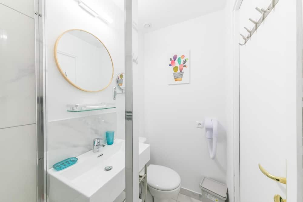 Photo of Bathroom in 15th Arrondissement