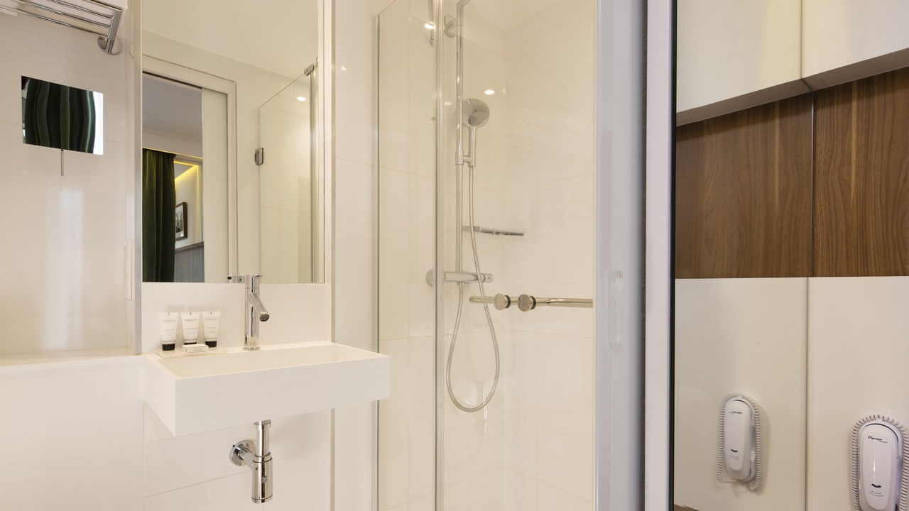 Photo of Bathroom in Faubourg Saint-Germain