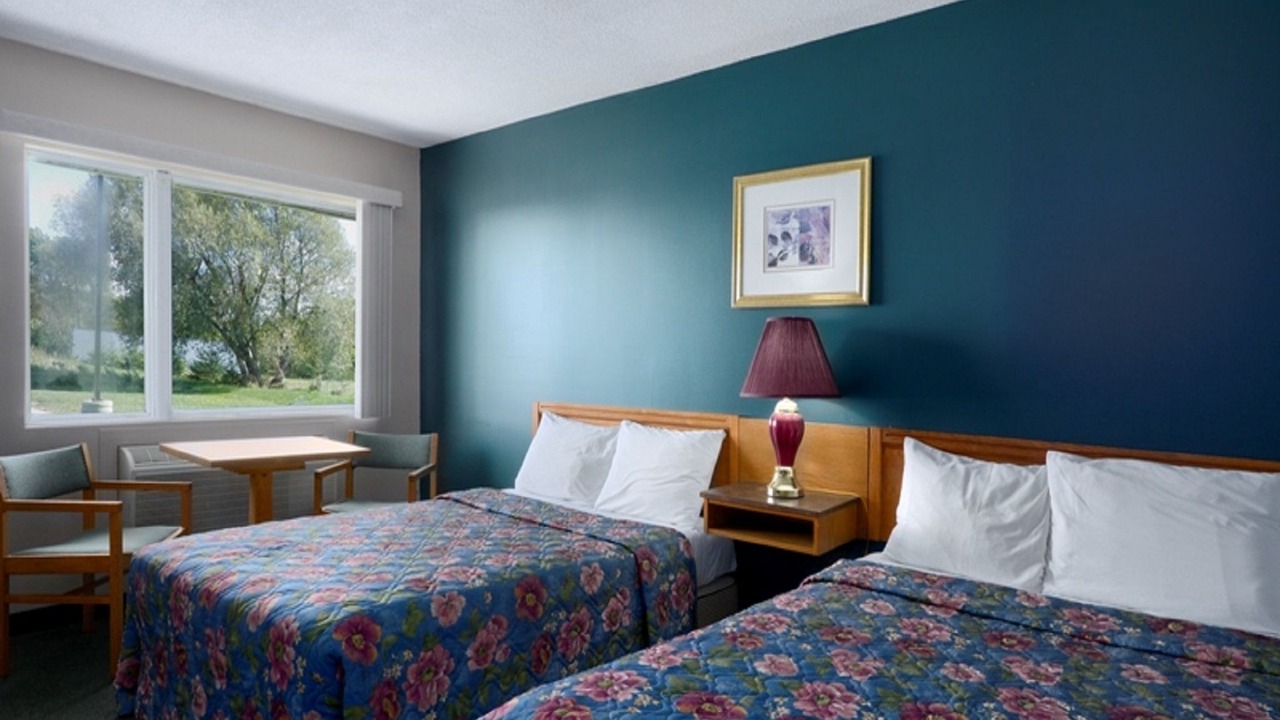 Photo of Bedroom in Kincardine
