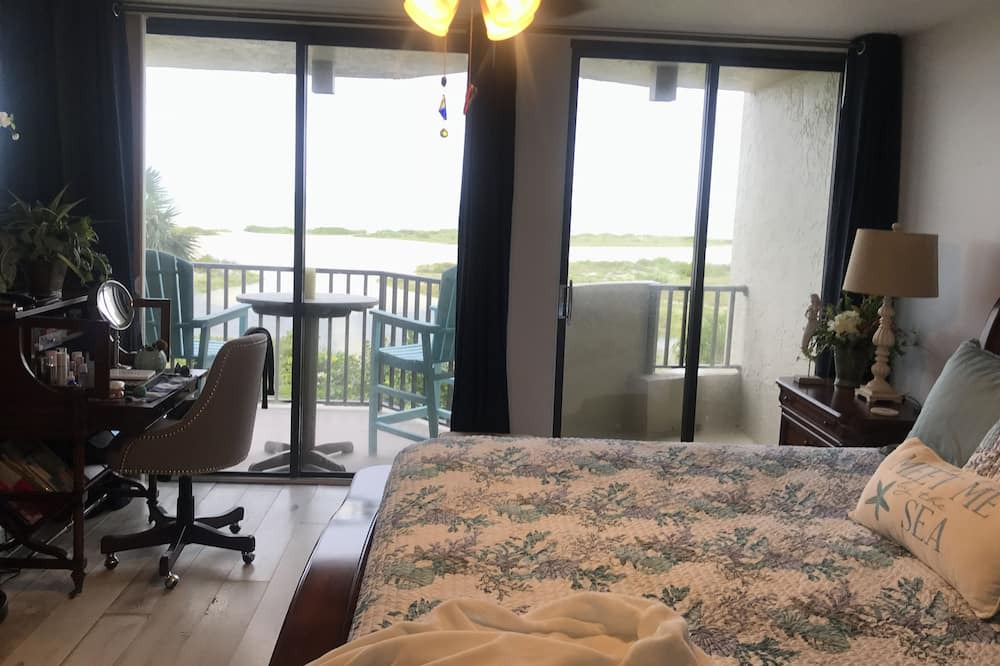 Photo of Bedroom in Sand Key