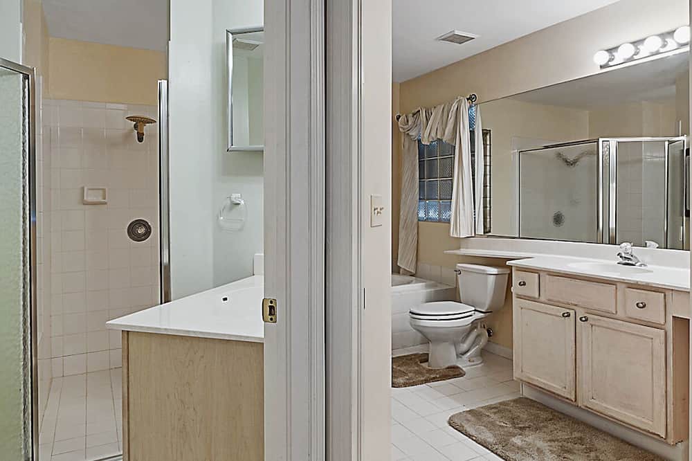 Photo of Bathroom in Jog Road