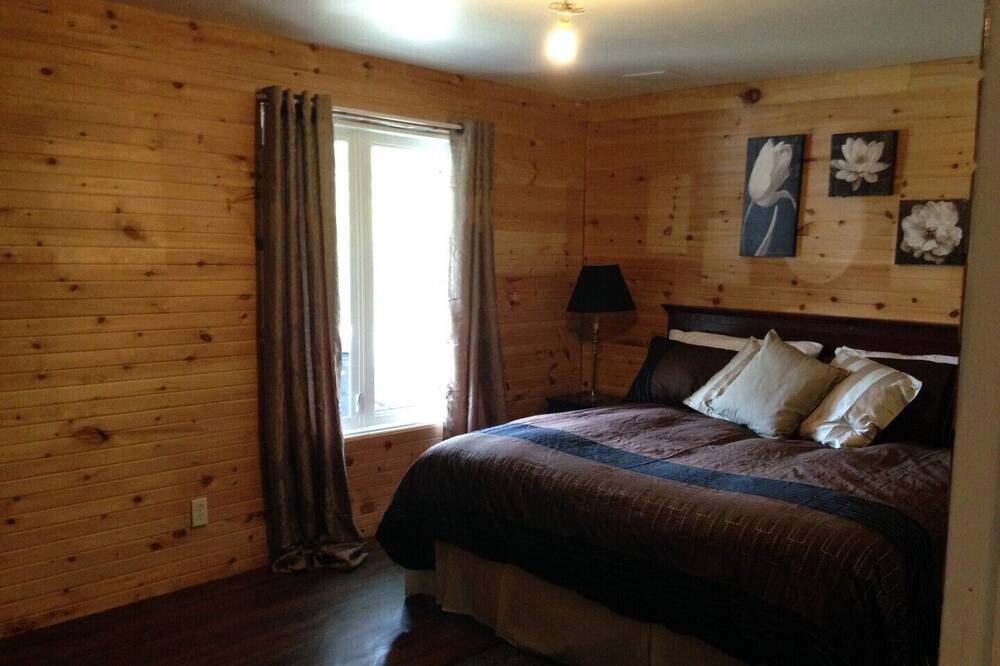Photo of Bedroom in Unorganized Centre Parry Sound