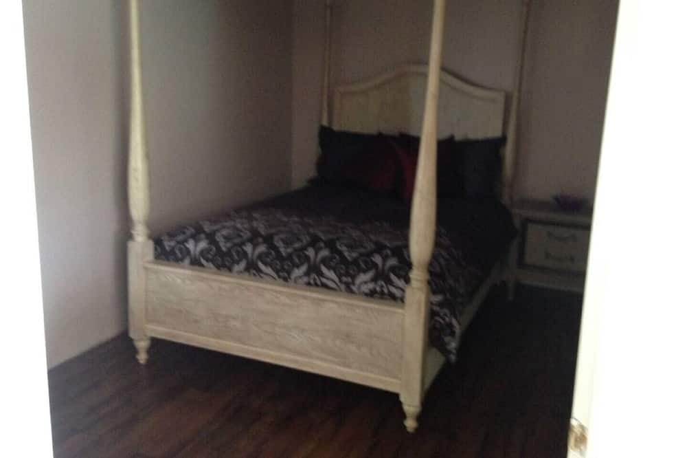 Photo of Bedroom in Restoule