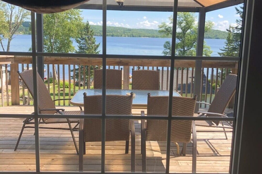 Photo of Patio Balcony in Restoule