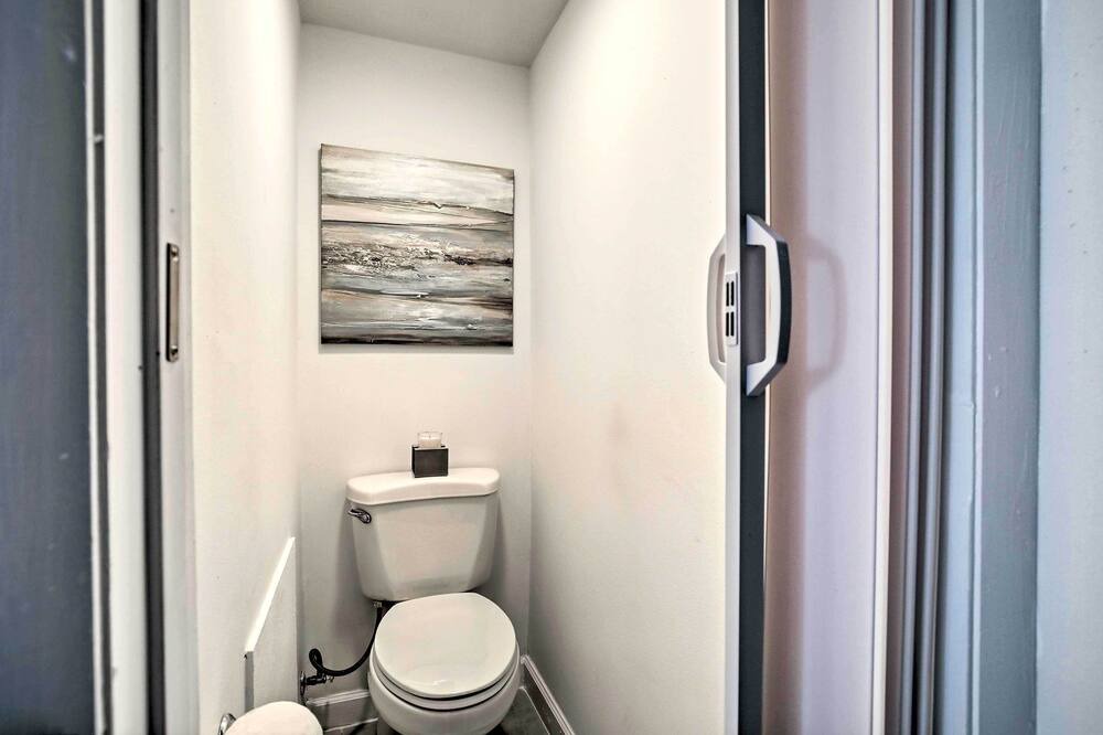 Photo of Bathroom in Davis Islands
