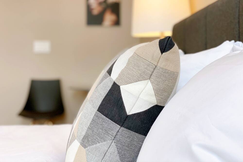 Photo of Bedroom in Logan Square