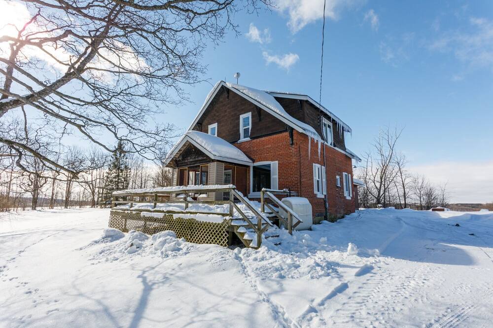 Photo of Outdoor in Grey Highlands